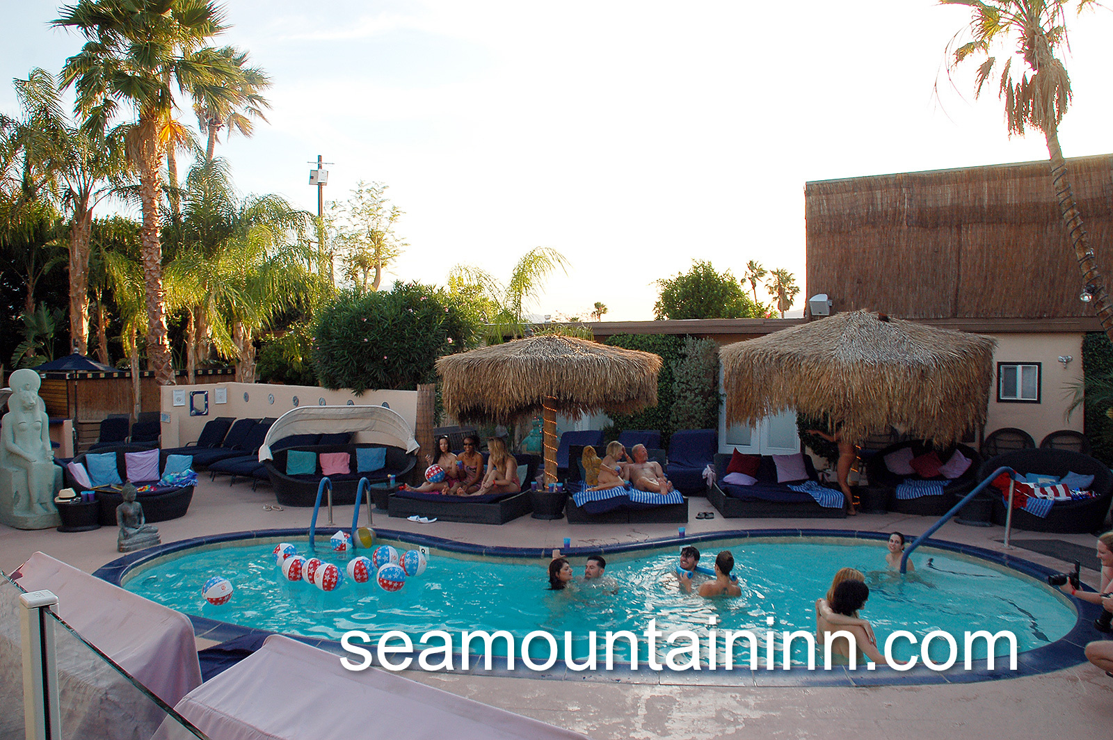 https://www.seamountaininn.com/wp-content/uploads/2023/09/0100.jpg